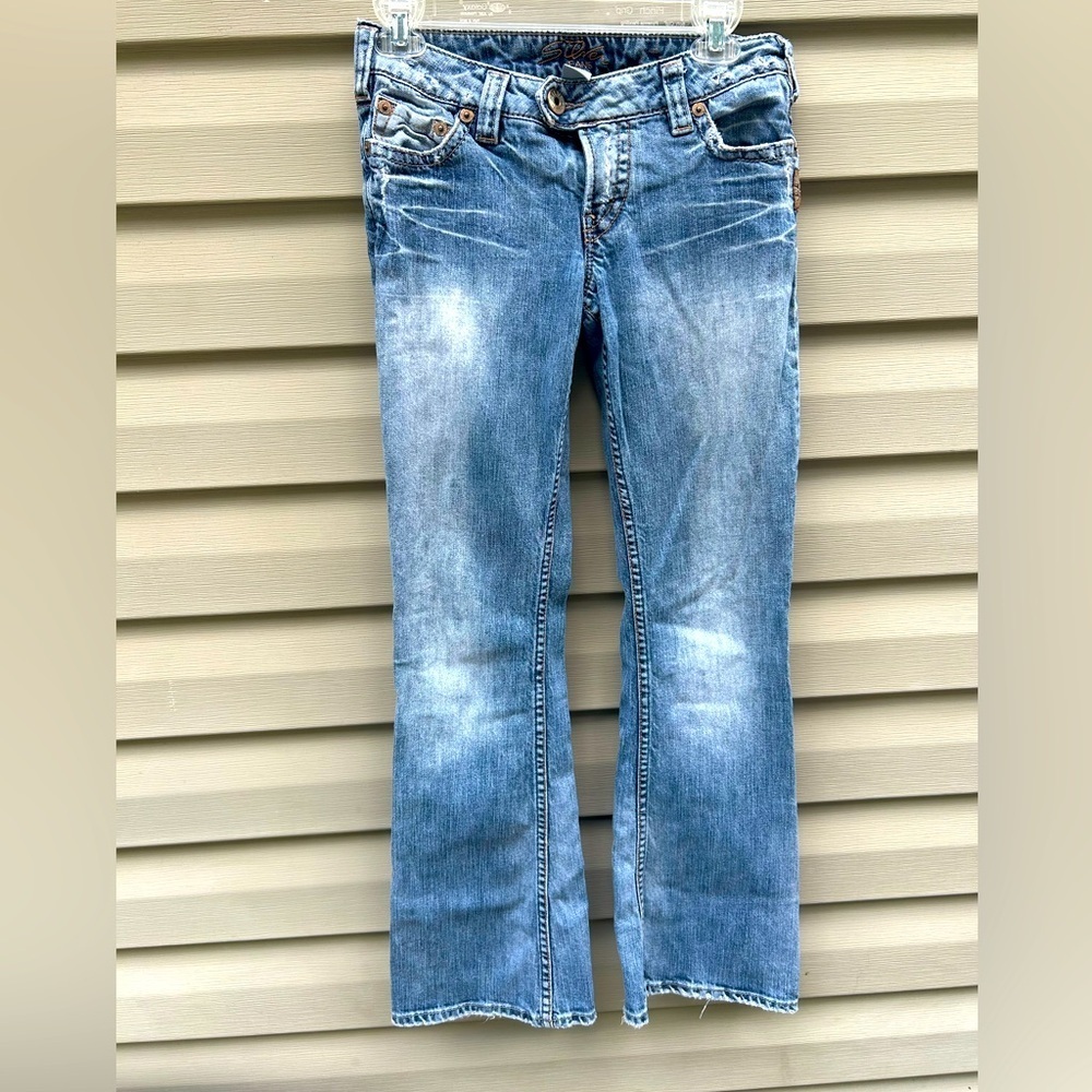 Vintage Y2K  Women’s Silver Jeans destructed size 27/31 Tuesday 20”